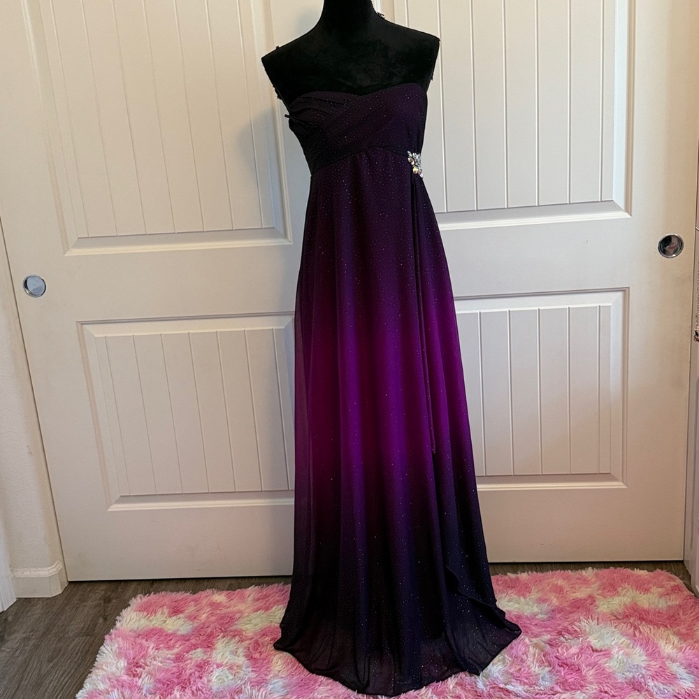 Elegant Purple Strapless Dress